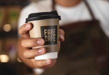 Fare du Café réintroduit la culture (du) café sur Tahiti