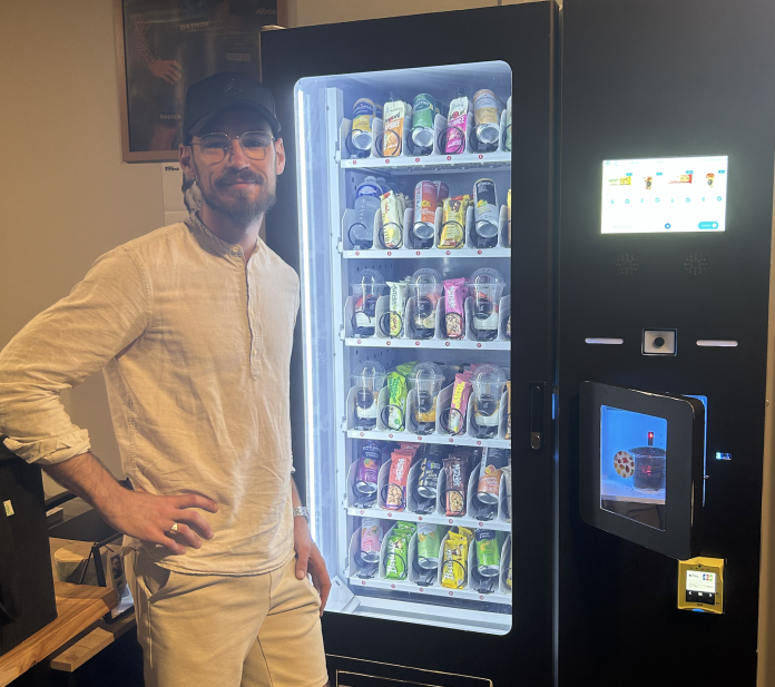 ymsmooth-distributeur-automatique-smoothies-frais-fandcm0806