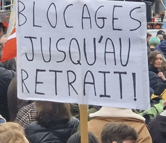 Quand les universités bloquent, la distribution automatique tousse en silence